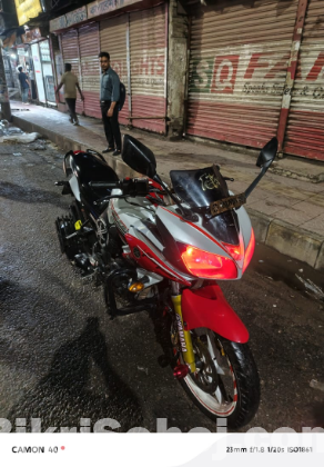 Yamaha Fazer v-1 2015